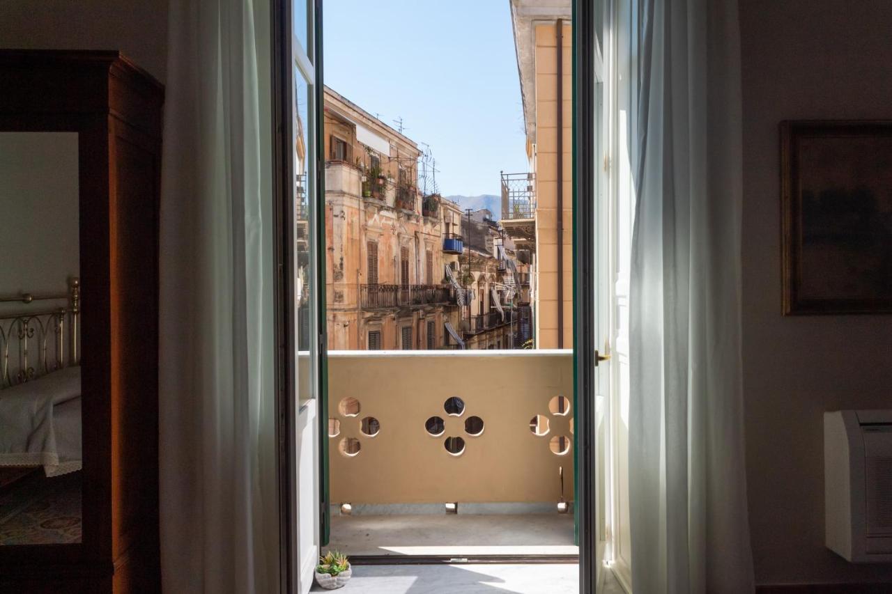 Dimora Lecerf Hotel Palermo Bagian luar foto