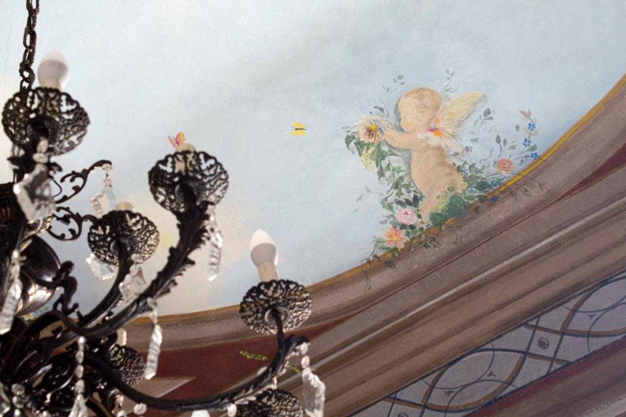 Dimora Lecerf Hotel Palermo Bagian luar foto