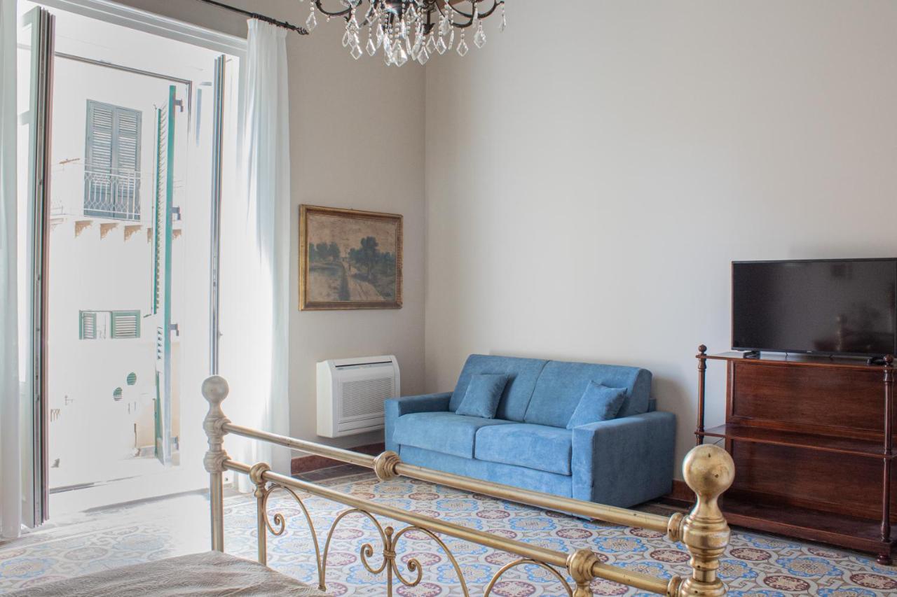 Dimora Lecerf Hotel Palermo Bagian luar foto