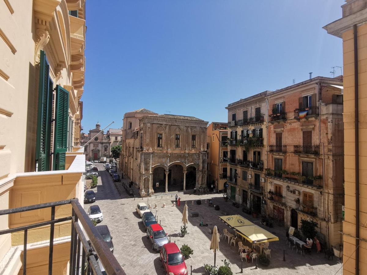Dimora Lecerf Hotel Palermo Bagian luar foto