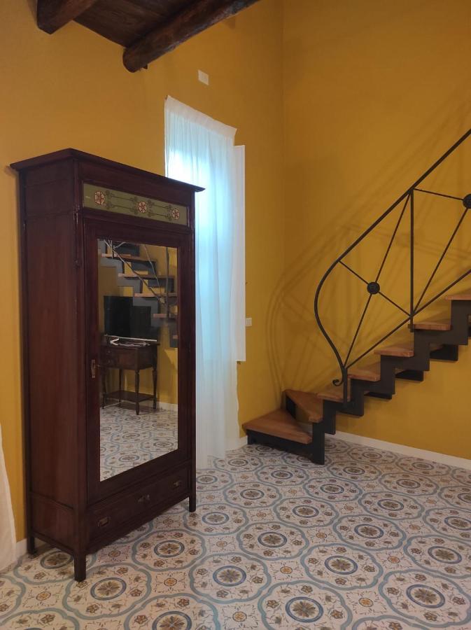 Dimora Lecerf Hotel Palermo Bagian luar foto