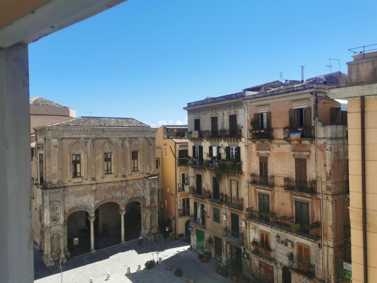 Dimora Lecerf Hotel Palermo Bagian luar foto