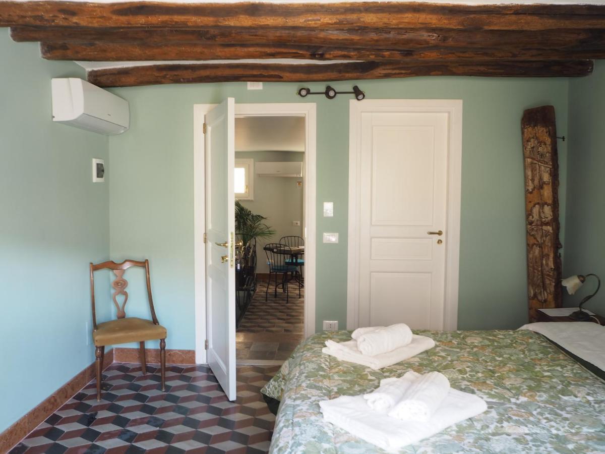 Dimora Lecerf Hotel Palermo Bagian luar foto