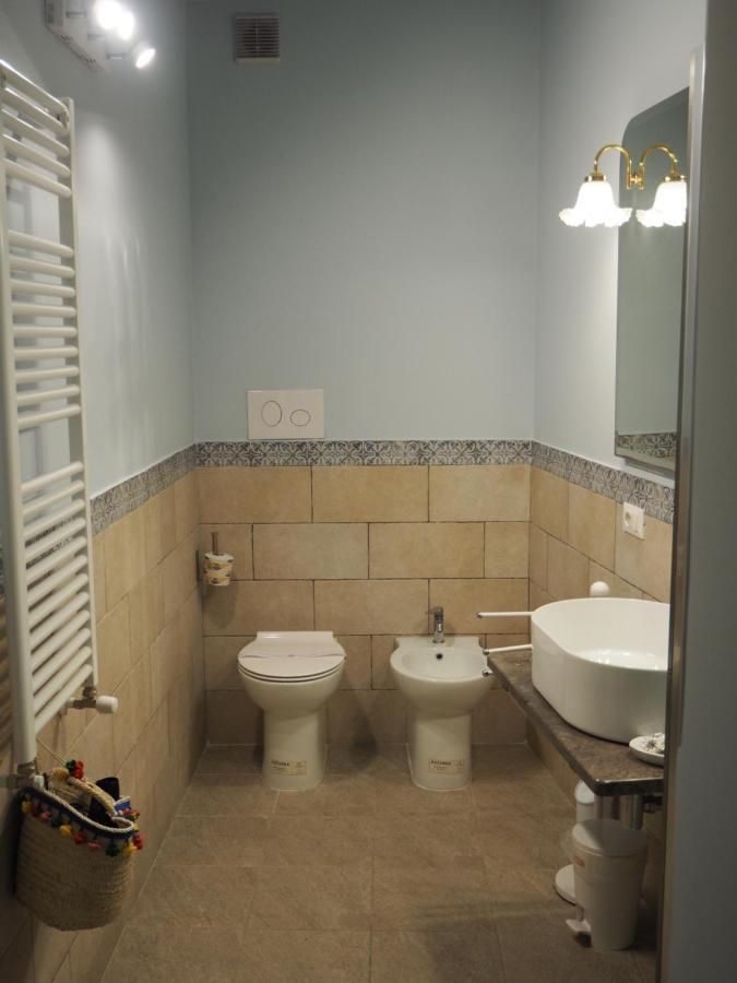 Dimora Lecerf Hotel Palermo Bagian luar foto