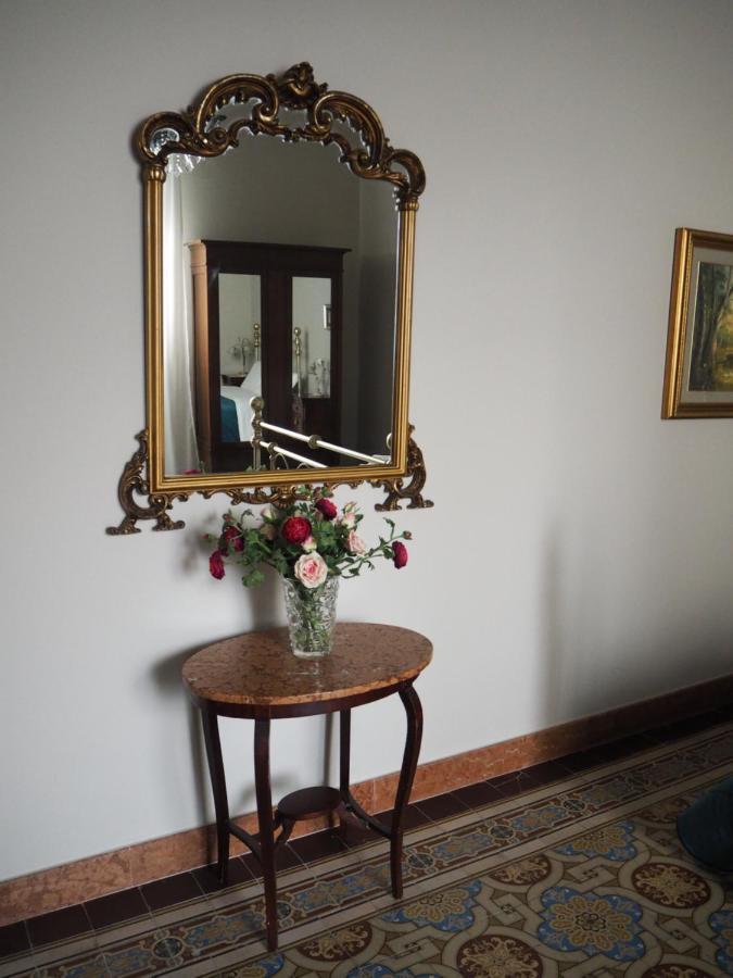 Dimora Lecerf Hotel Palermo Bagian luar foto