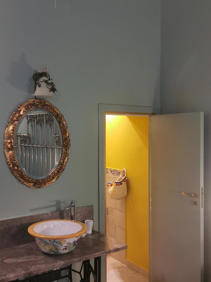 Dimora Lecerf Hotel Palermo Bagian luar foto